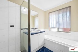 14 Lilly Pilly Lookout, HALLS HEAD, WA 6210 AUS