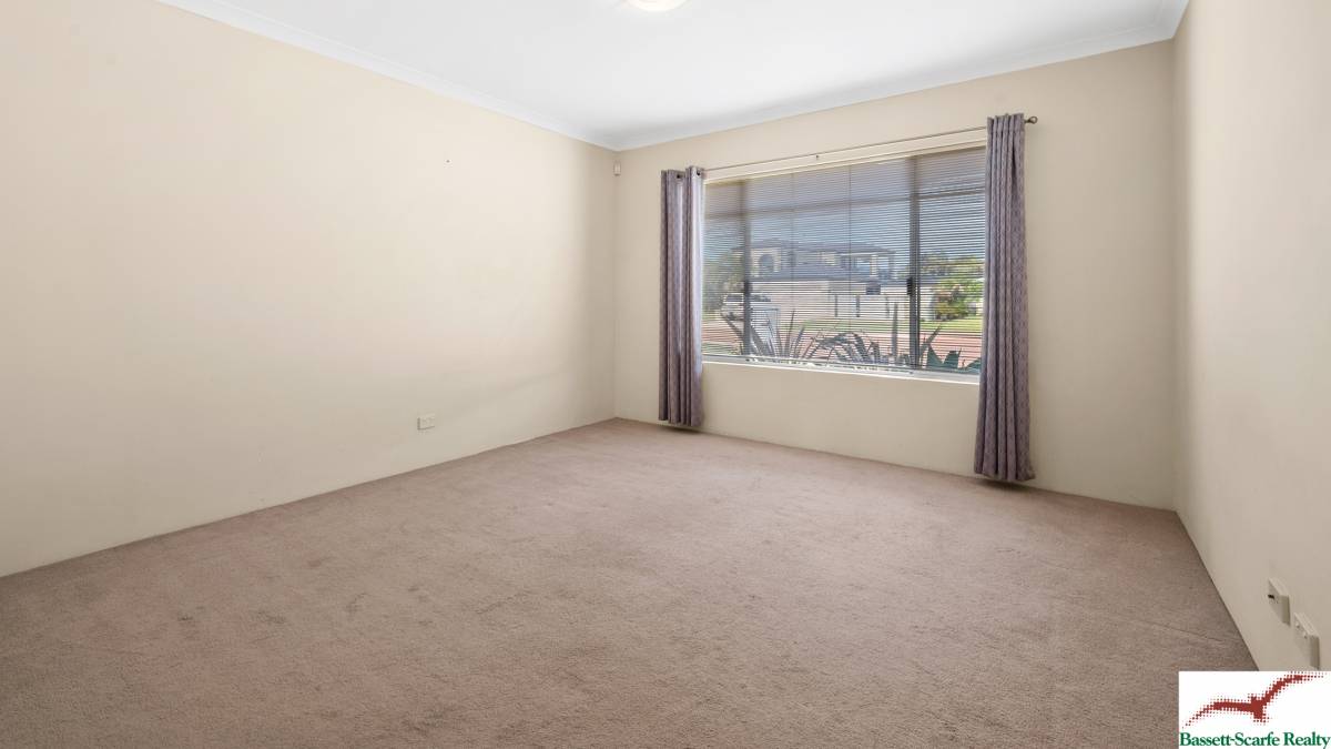 14 Lilly Pilly Lookout, HALLS HEAD, WA 6210 AUS