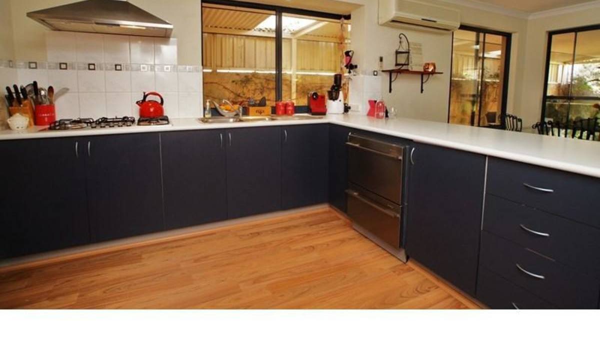 5 Goldsworthy Loop, DAWESVILLE, WA 6211 AUS