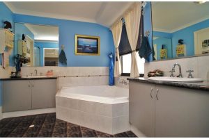 5 Goldsworthy Loop, DAWESVILLE, WA 6211 AUS