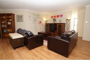 5 Goldsworthy Loop, DAWESVILLE, WA 6211 AUS