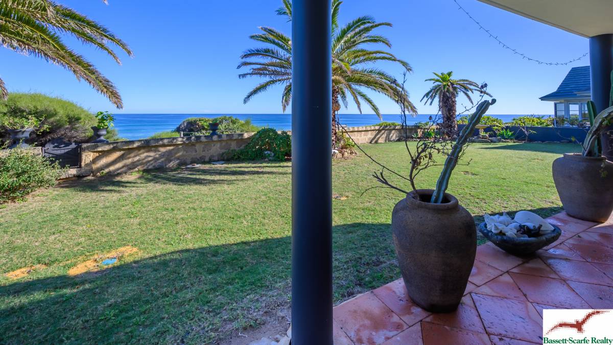 39 Caravel Way, Halls Head, WA 6210 AUS
