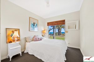 39 Caravel Way, Halls Head, WA 6210 AUS