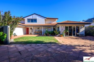 39 Caravel Way, Halls Head, WA 6210 AUS