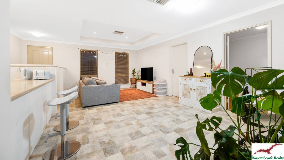 6 Saffron Loop, FALCON, WA 6210 AUS