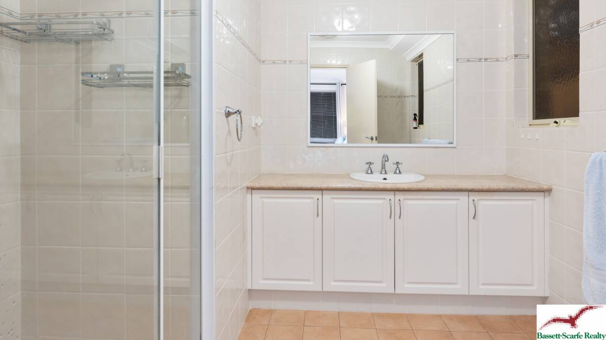 6 Saffron Loop, FALCON, WA 6210 AUS