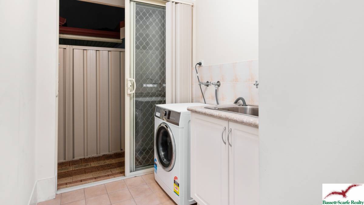 6 Saffron Loop, FALCON, WA 6210 AUS