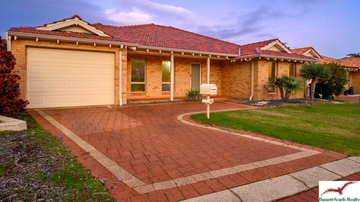 6 Saffron Loop, FALCON, WA 6210 AUS