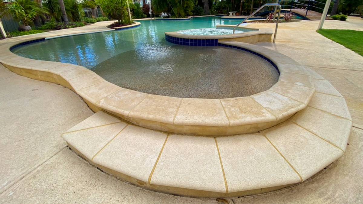 6 Saffron Loop, FALCON, WA 6210 AUS