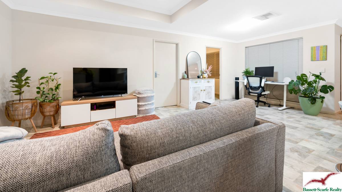 6 Saffron Loop, FALCON, WA 6210 AUS