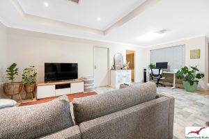 6 Saffron Loop, FALCON, WA 6210 AUS