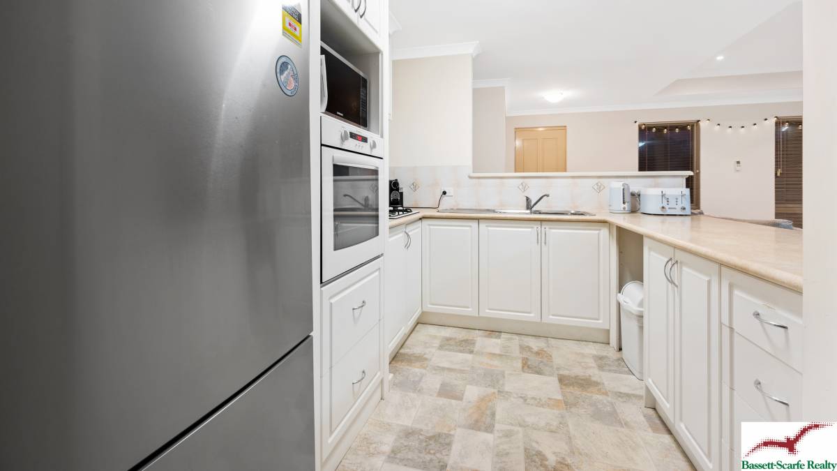 6 Saffron Loop, FALCON, WA 6210 AUS