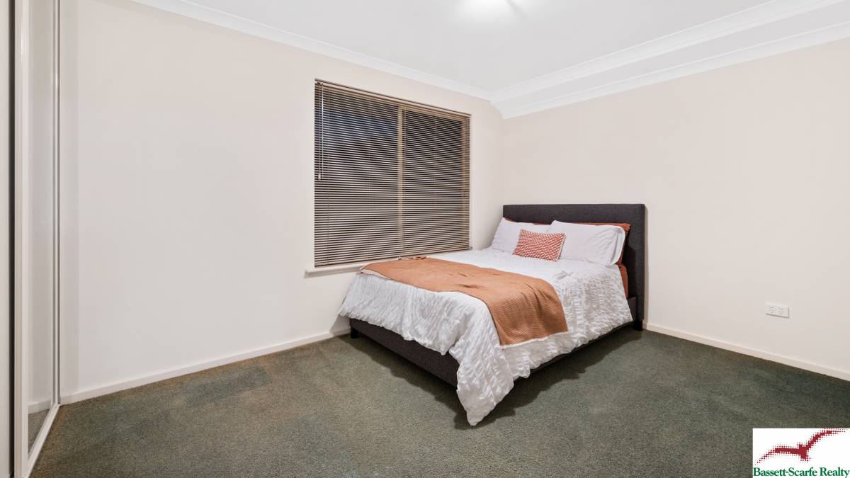 6 Saffron Loop, FALCON, WA 6210 AUS