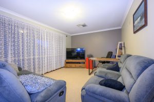 5 Oleander Place, Halls Head, WA 6210 AUS