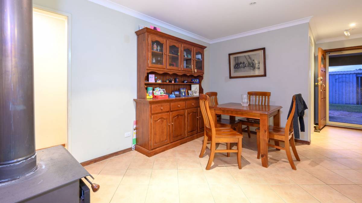 5 Oleander Place, Halls Head, WA 6210 AUS