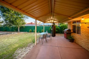 5 Oleander Place, Halls Head, WA 6210 AUS