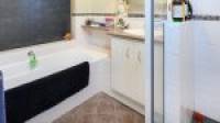 5 Oleander Place, Halls Head, WA 6210 AUS