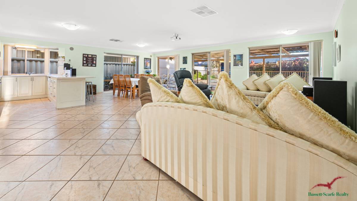49 Willoughbridge Crescent, Erskine, WA 6210 AUS