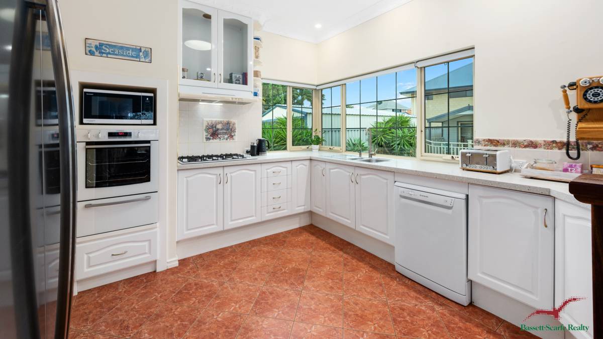 170 Foreshore Drive, Singleton, WA 6175 AUS
