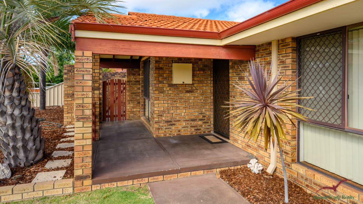 1 Arundel Drive, Halls Head, WA 6210 AUS