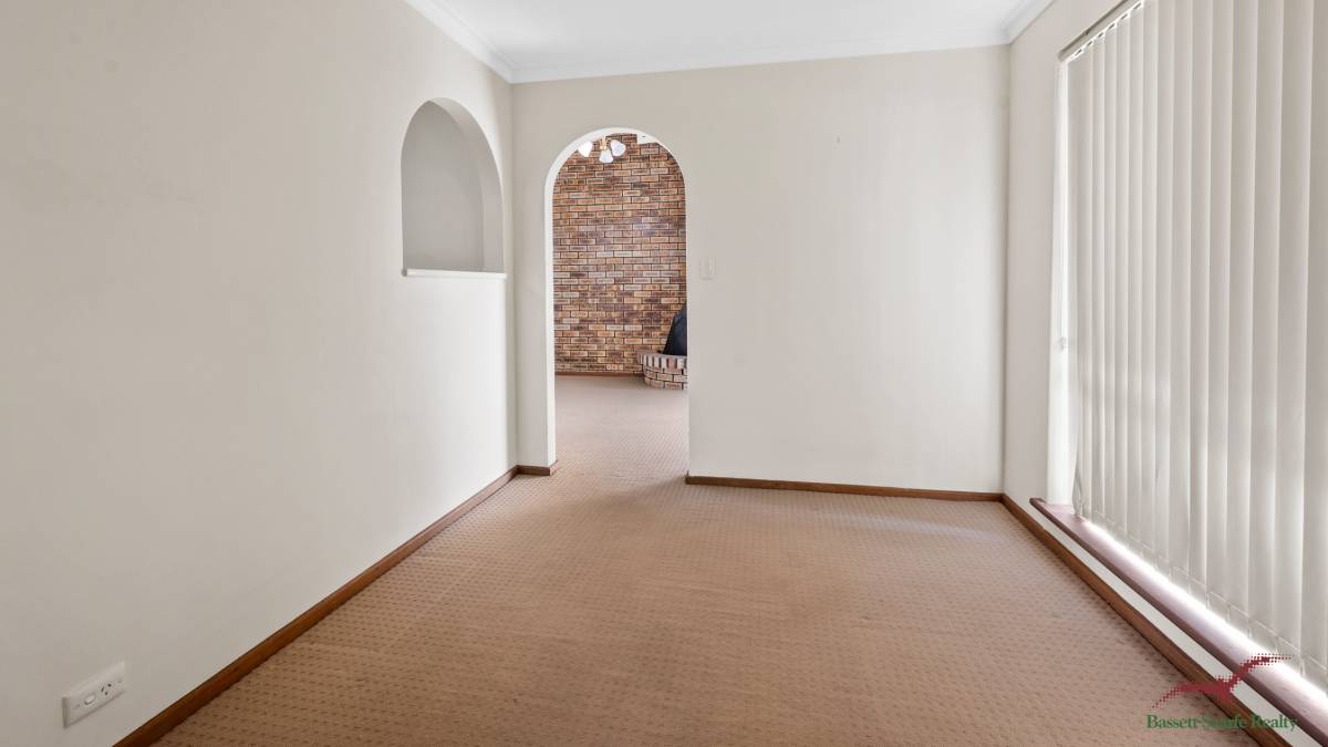 1 Arundel Drive, Halls Head, WA 6210 AUS