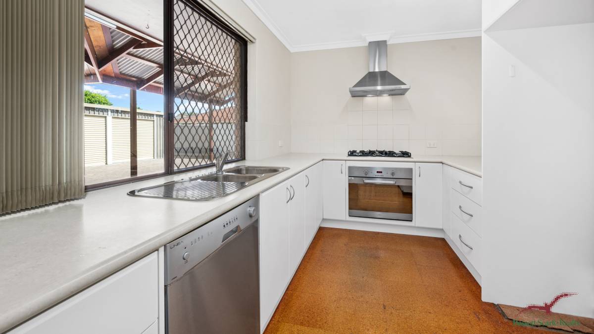 1 Arundel Drive, Halls Head, WA 6210 AUS