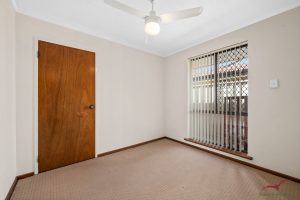 1 Arundel Drive, Halls Head, WA 6210 AUS