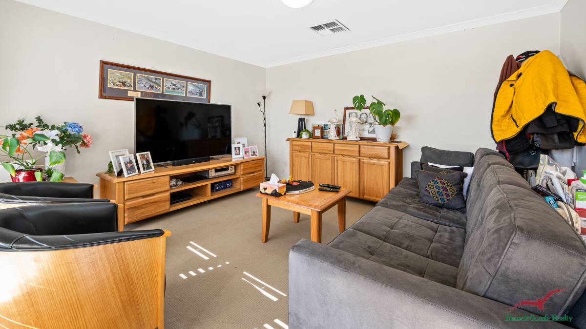 15 Duyfken Way, DUDLEY PARK, WA 6210 AUS