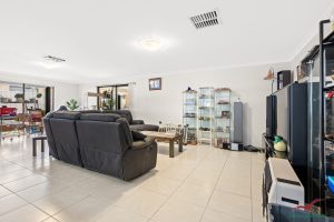 15 Duyfken Way, DUDLEY PARK, WA 6210 AUS
