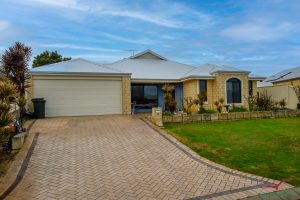 15 Duyfken Way, DUDLEY PARK, WA 6210 AUS