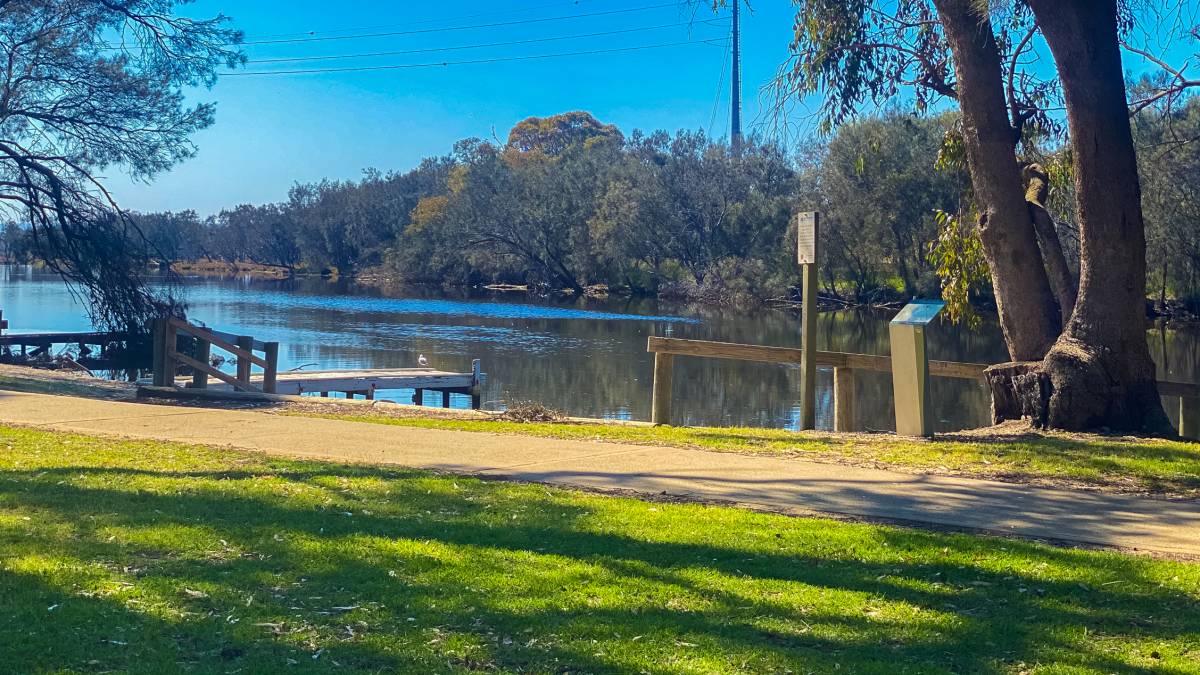 9 Darling Way, Greenfields, WA 6210 AUS