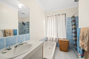 9 Darling Way, Greenfields, WA 6210 AUS