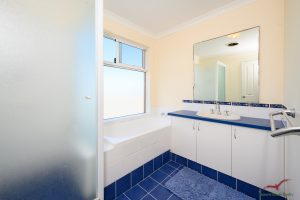 53 Buckingham Drive, WANNANUP, WA 6210 AUS