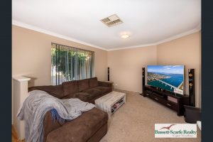 11 Pinkett Close, Dawesville, WA 6211 AUS