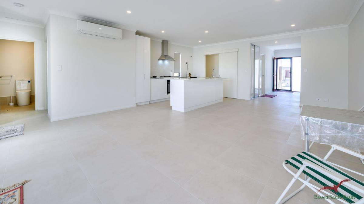 32 Quendamia Lane, Mandurah, WA 6210 AUS