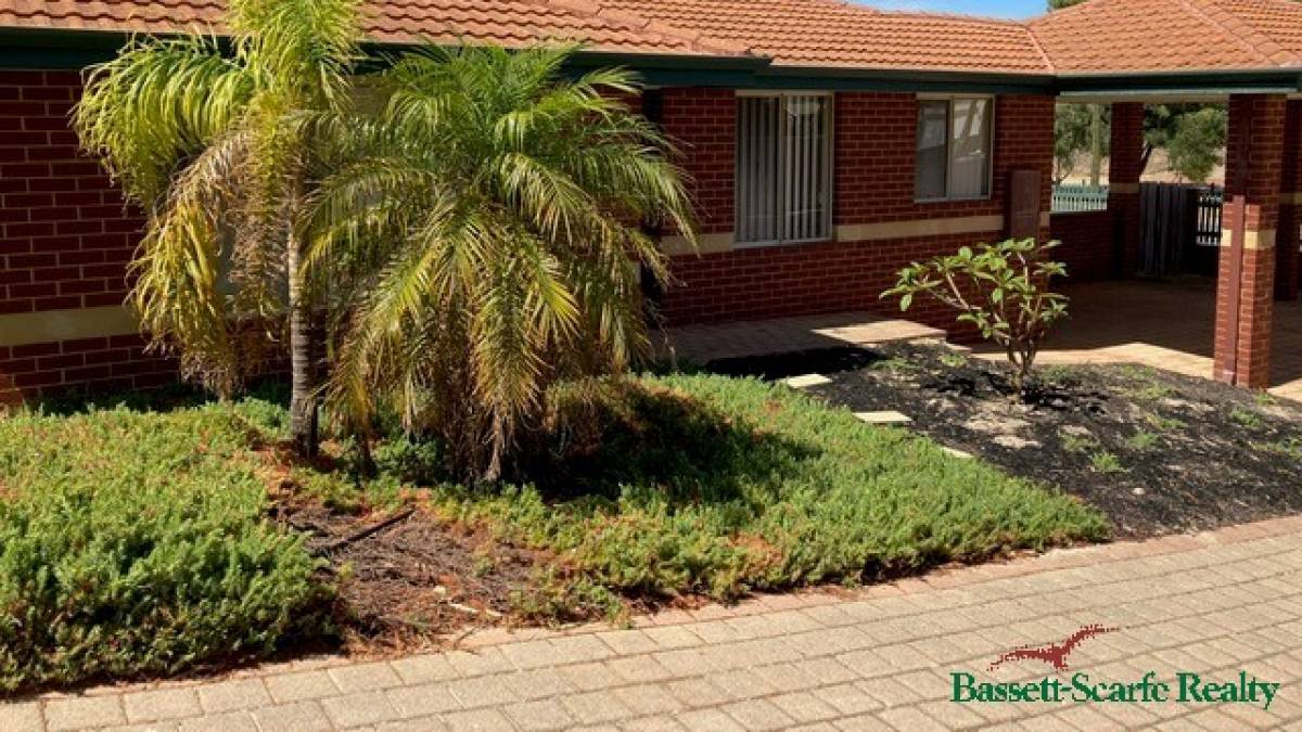10 Valley Road, Halls Head, WA 6210 AUS
