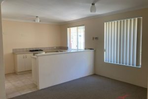 10 Valley Road, Halls Head, WA 6210 AUS