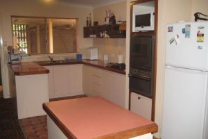 4 Hill Street, HALLS HEAD, WA 6210 AUS