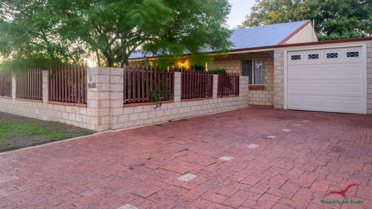 13 Saskatchewan Way, GREENFIELDS, WA 6210 AUS