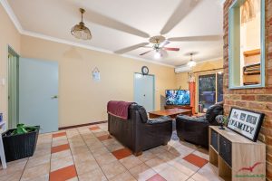 13 Saskatchewan Way, GREENFIELDS, WA 6210 AUS