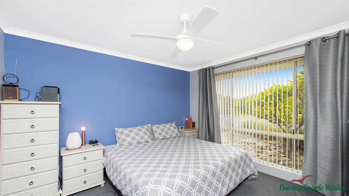 21 Lambourne Place, Halls Head, WA 6210 AUS