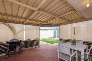21 Lambourne Place, Halls Head, WA 6210 AUS