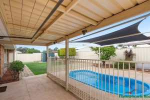 21 Lambourne Place, Halls Head, WA 6210 AUS