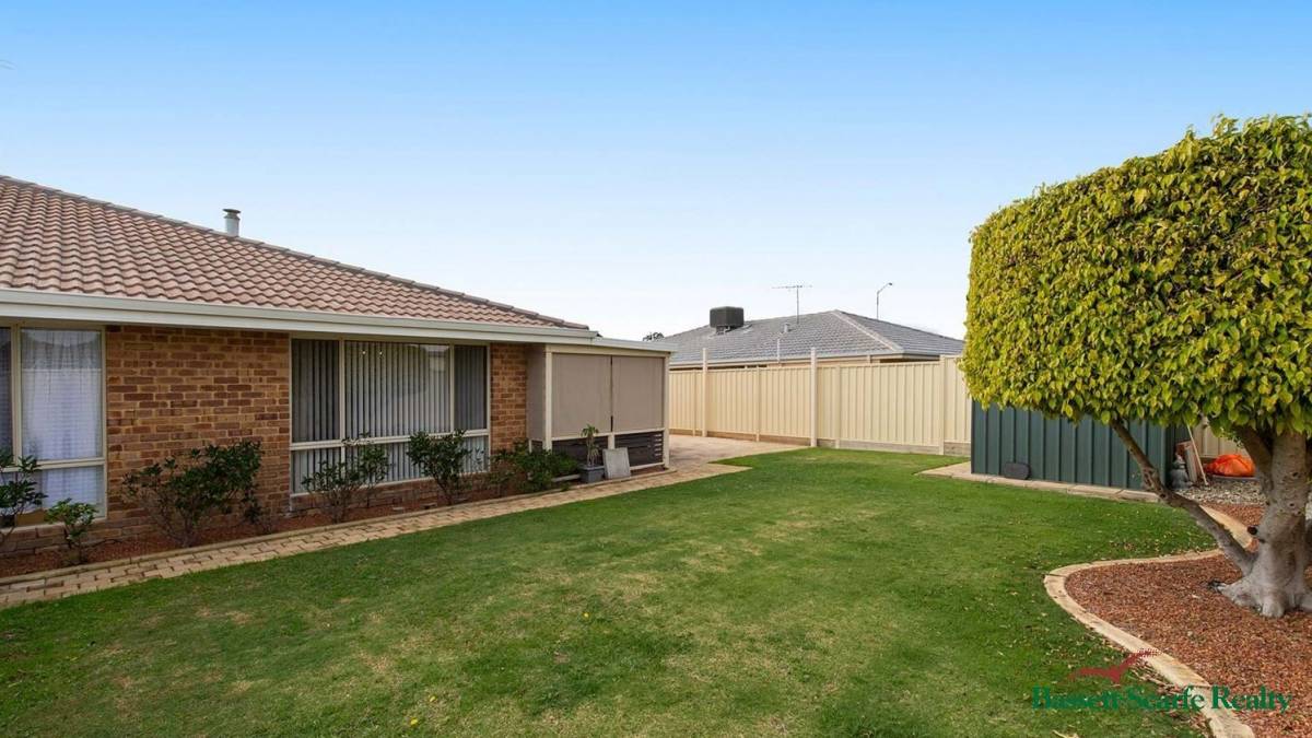 21 Lambourne Place, Halls Head, WA 6210 AUS