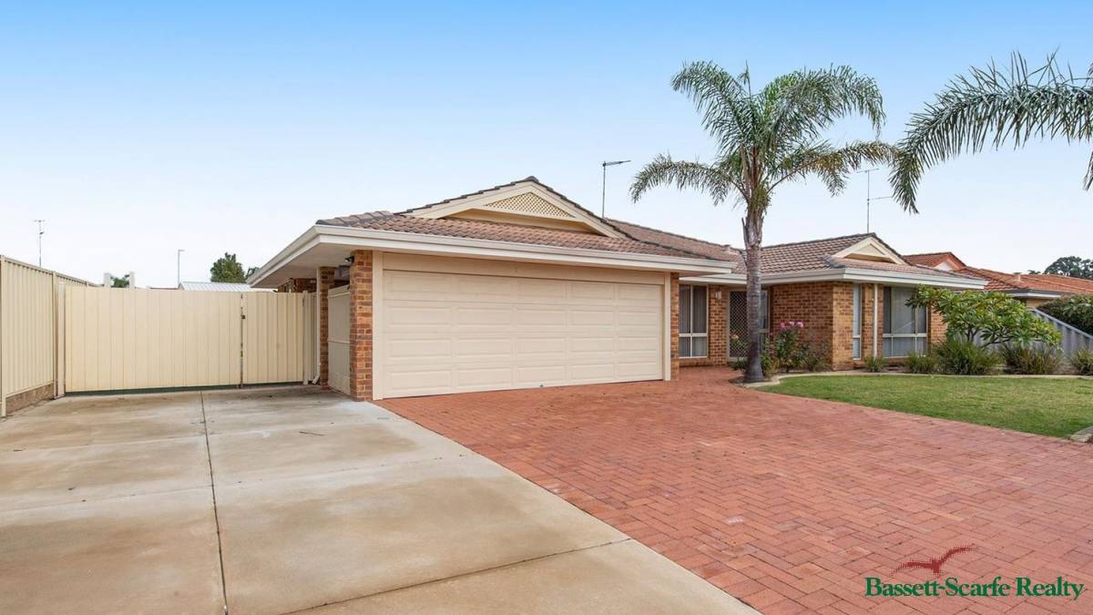21 Lambourne Place, Halls Head, WA 6210 AUS