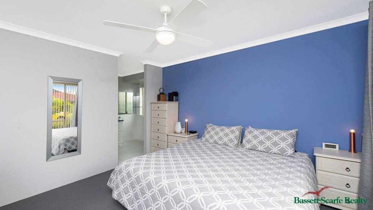 21 Lambourne Place, Halls Head, WA 6210 AUS