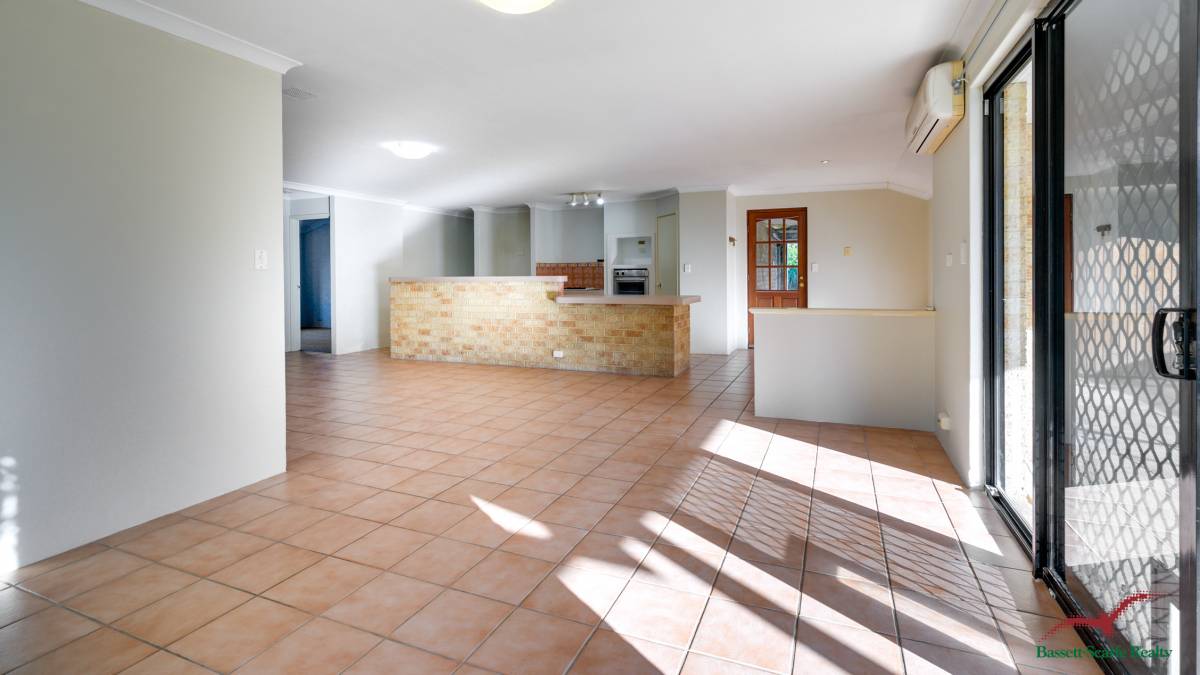 37 Reynolds Avenue, Greenfields, WA 6210 AUS