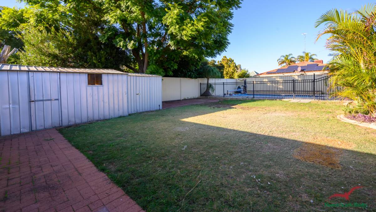 37 Reynolds Avenue, Greenfields, WA 6210 AUS