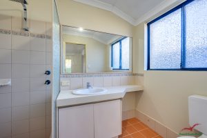 37 Reynolds Avenue, Greenfields, WA 6210 AUS
