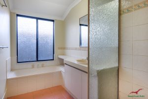 37 Reynolds Avenue, Greenfields, WA 6210 AUS